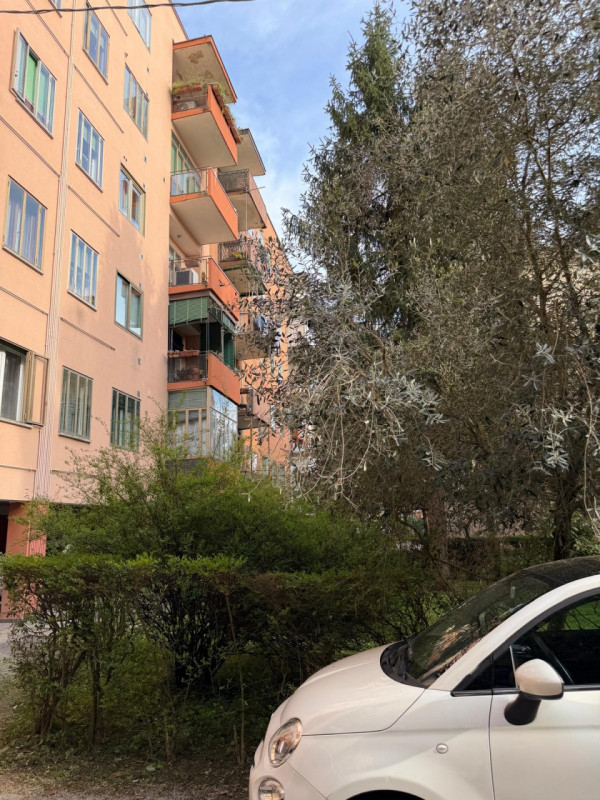 Rif. PDSP  per info Marilena m. 327 7153302

In zona San Paolo, in posizione strategica e ben ser...