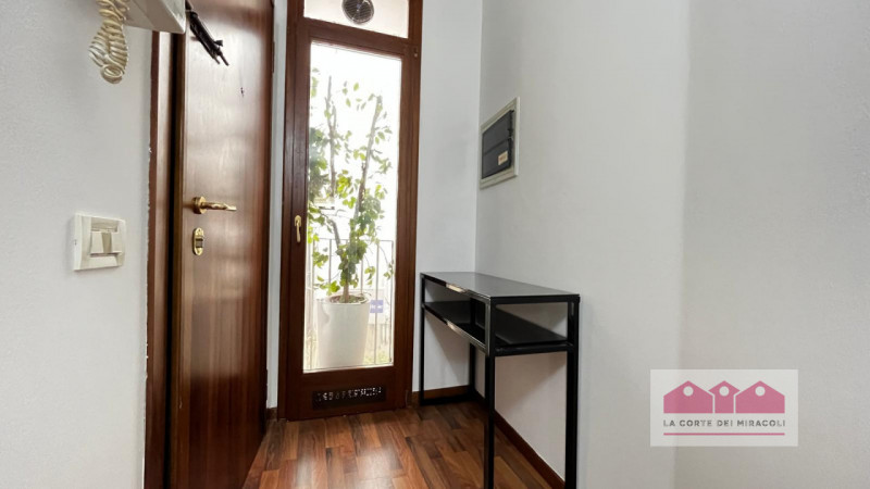 CENTRO STORICO: MINIAPPARTAMENTO ARREDATO IN CENTRO STORICO POSTO AL PRIMO PIANO CON ASCENSORE, C...