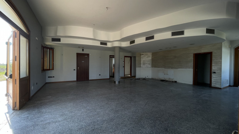 Ciao da Arcobaleno Consulenti Immobiliari ed oggi ti presento una meravigliosa opportunità immobi...