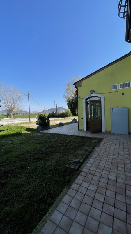 Ciao da Arcobaleno Consulenti Immobiliari ed oggi ti presento una meravigliosa opportunità immobi...