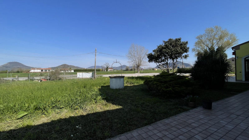 Ciao da Arcobaleno Consulenti Immobiliari ed oggi ti presento una meravigliosa opportunità immobi...