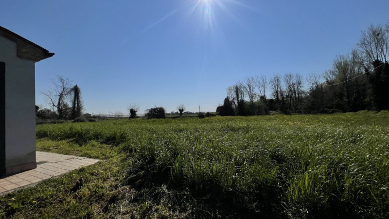 Ciao da Arcobaleno Consulenti Immobiliari ed oggi ti presento una meravigliosa opportunità immobi...