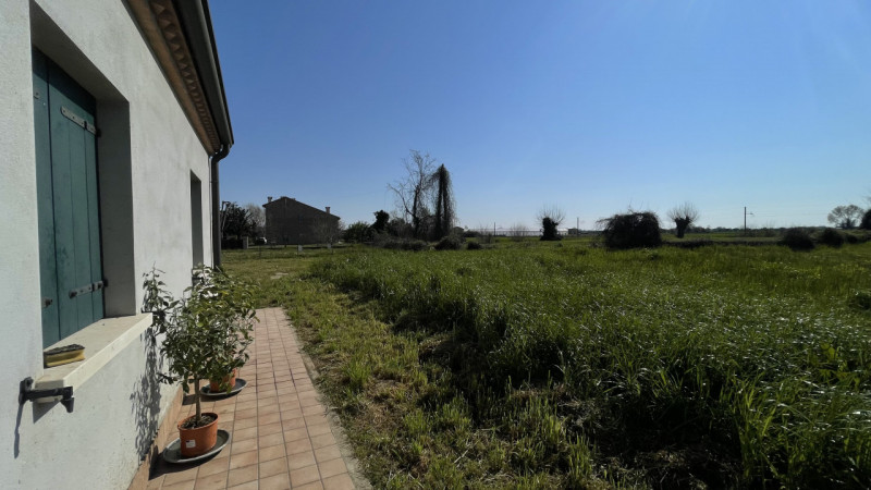 Ciao da Arcobaleno Consulenti Immobiliari ed oggi ti presento una meravigliosa opportunità immobi...