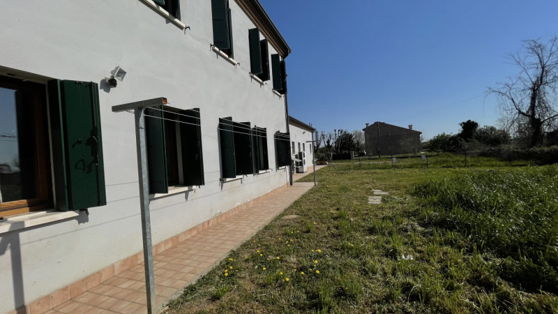 Ciao da Arcobaleno Consulenti Immobiliari ed oggi ti presento una meravigliosa opportunità immobi...