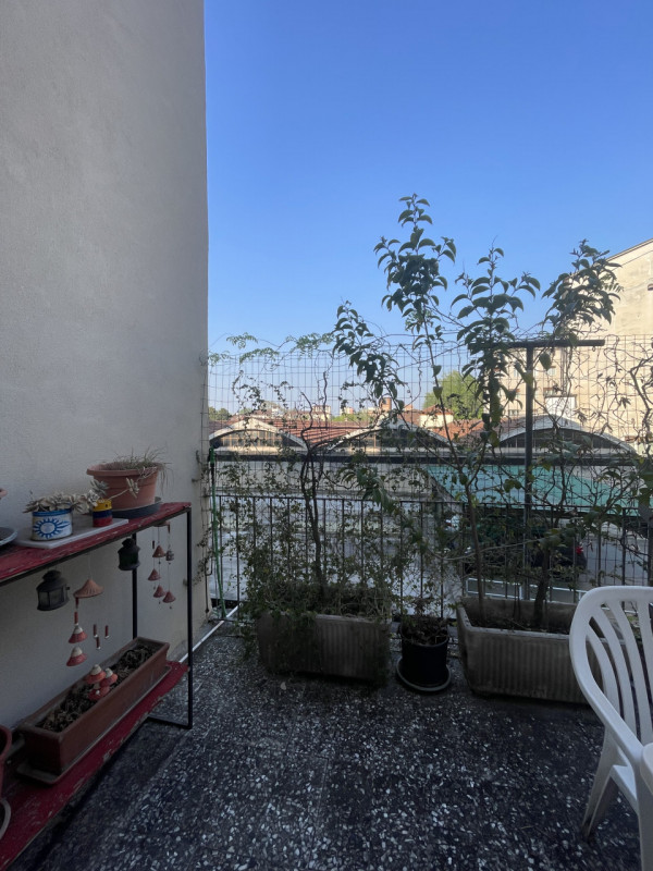 Scopri un'opportunità unica nel centro storico di Vicenza! Questo appartamento trilocale, situato...