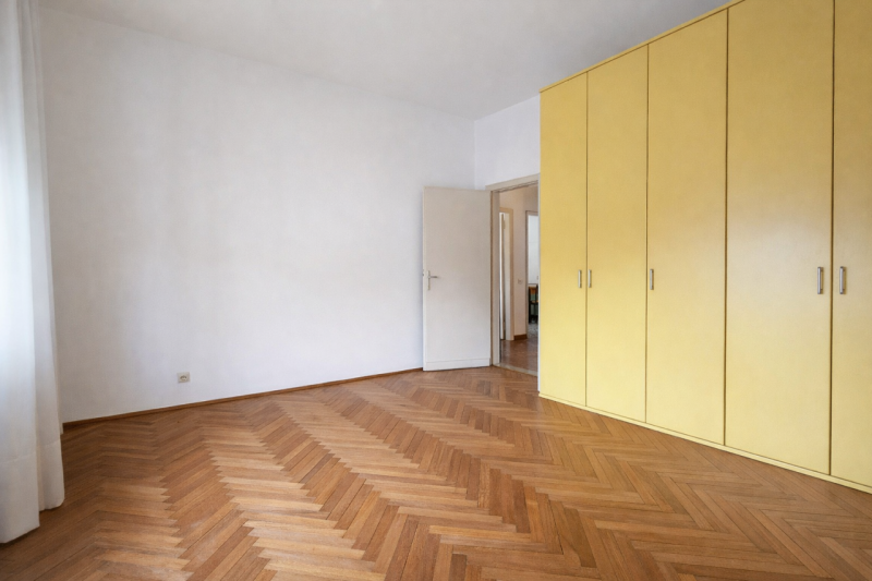 Proponiamo in vendita una porzione di bifamiliare, sviluppata interamente su un unico livello al ...