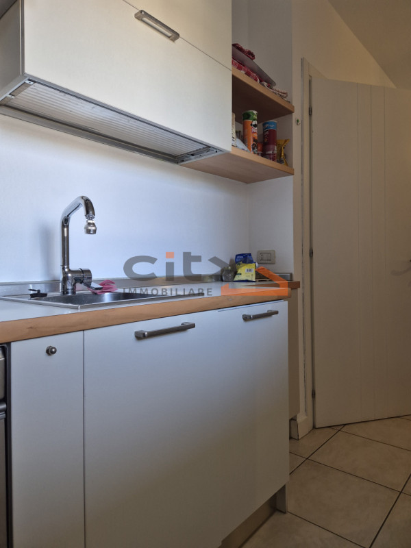 In zona San Fortunato, all’interno di un contesto tranquillo e ben servito, proponiamo in vendita...