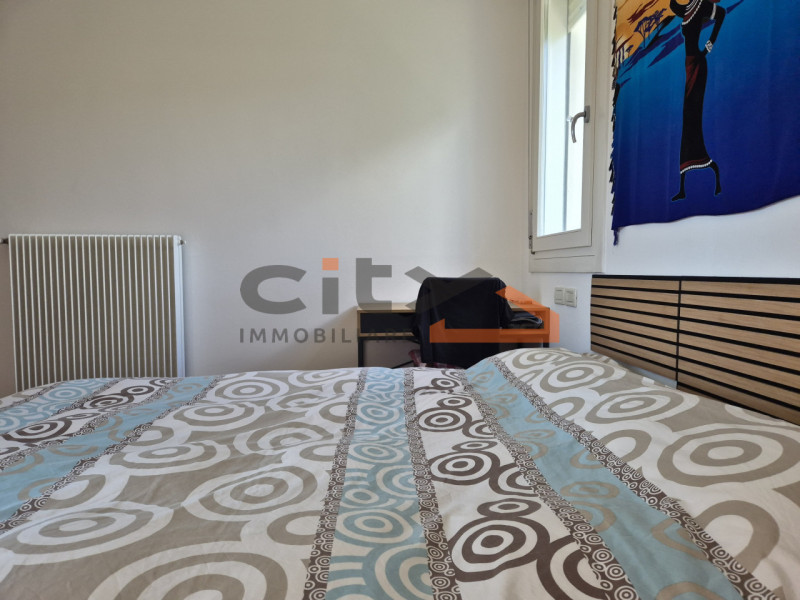 In zona San Fortunato, all’interno di un contesto tranquillo e ben servito, proponiamo in vendita...