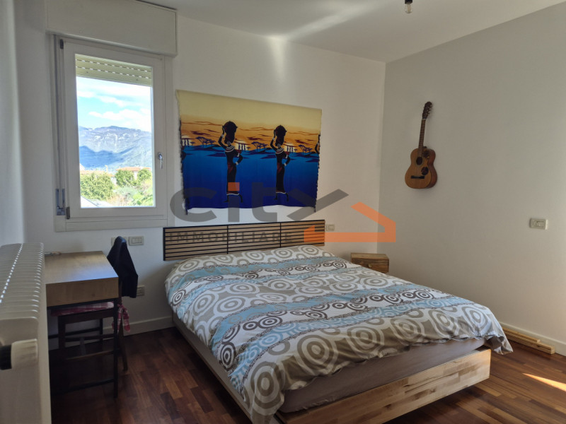 In zona San Fortunato, all’interno di un contesto tranquillo e ben servito, proponiamo in vendita...