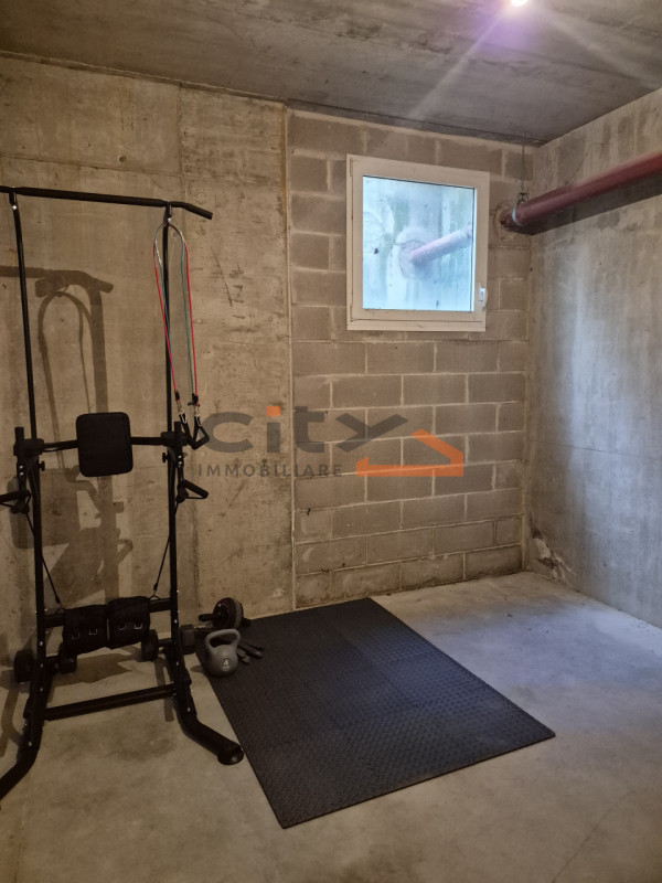 In zona San Fortunato, all’interno di un contesto tranquillo e ben servito, proponiamo in vendita...