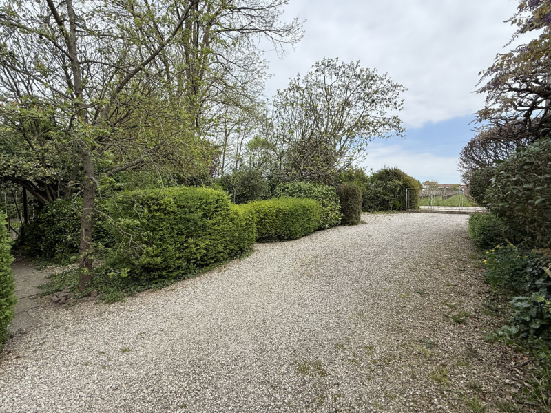 Chiarano - (Treviso)
In località Fossalta Maggiore a solo 4 km dal centro di Chiarano e immersa n...