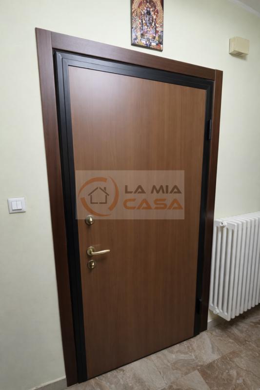 Nel cuore della vivace zona Arcella di Padova, proponiamo in vendita un luminoso e spazioso appar...