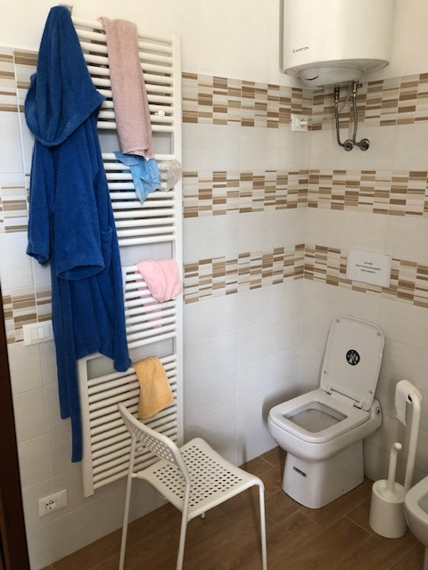 VIA SAN PROSDOCIMO
Classe F, Epgl,nren 187,42 KWh/mq anno
AFFITTASI SOLO A STUDENTE ISCRITTO REGO...