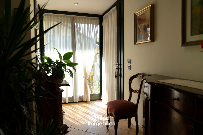 Nel cuore di Albignasego, in una posizione tranquilla e residenziale, proponiamo un'esclusiva cas...