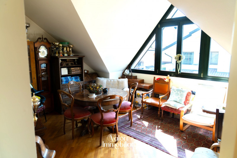 Nel cuore di Albignasego, in una posizione tranquilla e residenziale, proponiamo un'esclusiva cas...