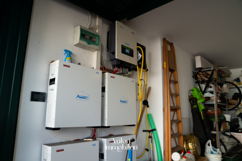 Nel cuore di Albignasego, in una posizione tranquilla e residenziale, proponiamo un'esclusiva cas...