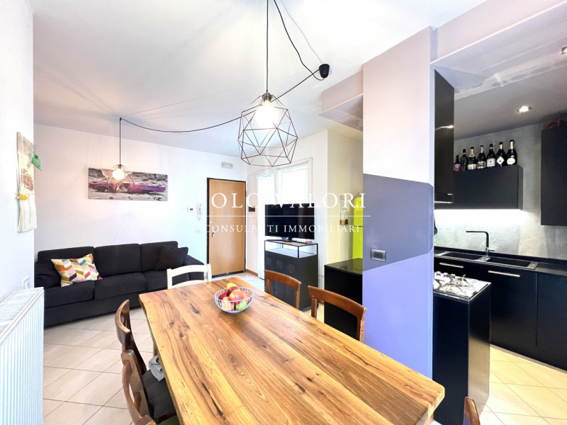 Rif. A933 (per info 338 9387816 Matteo)

Situato in una tranquilla frazione di Vedelago, questo a...