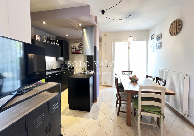 Rif. A933 (per info 338 9387816 Matteo)

Situato in una tranquilla frazione di Vedelago, questo a...