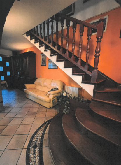 Rif. A.A.362-241

Vendita all'asta - porzione di bifamiliare su 2 livelli in data 20 maggio 2026
...