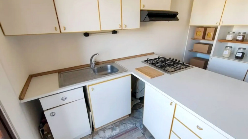 TRILOCALE AMPIO IN ZONA SAVONAROLA – A DUE PASSI DAL CENTRO DI PADOVA
Se stai cercando spazio, tr...