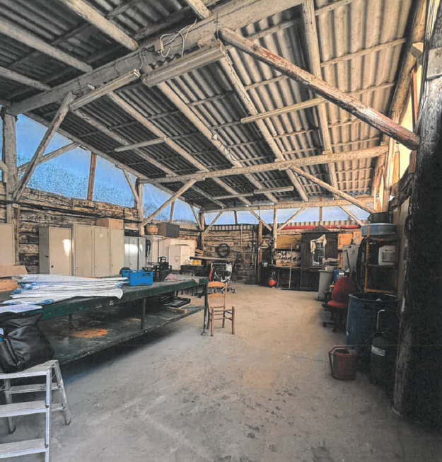 Rif. A.A.362-243

Vendita all'asta - magazzino e terreno agricolo in data 20 maggio 2026

Descriz...