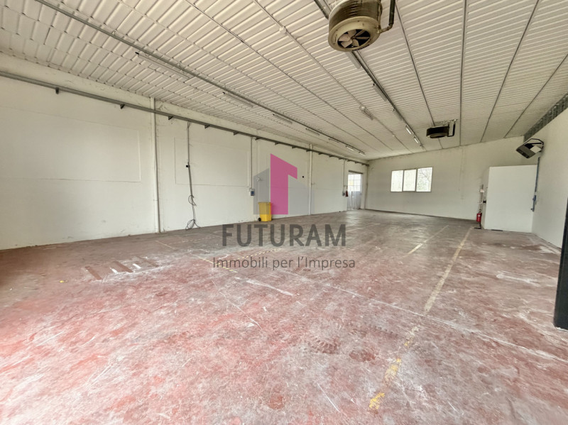 CALDOGNO - RIF. 629FUTURAM - PER INFO 0444310220

In zona raggiungibile anche con mezzi pesanti s...