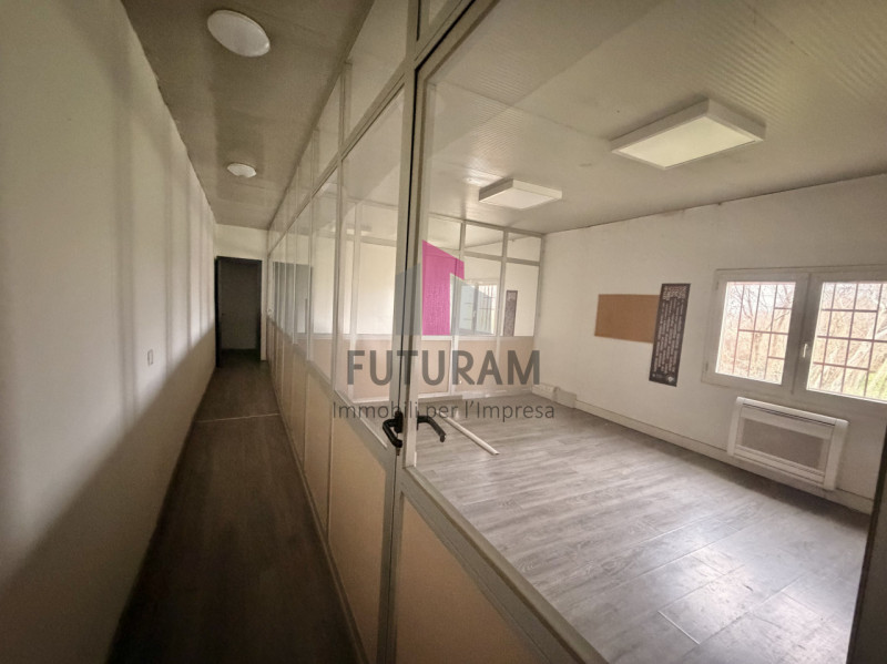 CALDOGNO - RIF. 629FUTURAM - PER INFO 0444310220

In zona raggiungibile anche con mezzi pesanti s...
