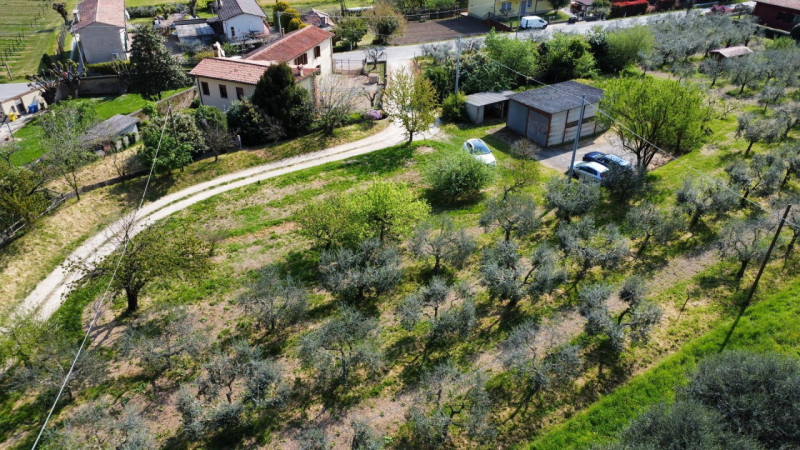 MONSELICE Zona Solana, ai piedi del colle Montericco in posizione tranquilla, proponiamo un'abita...