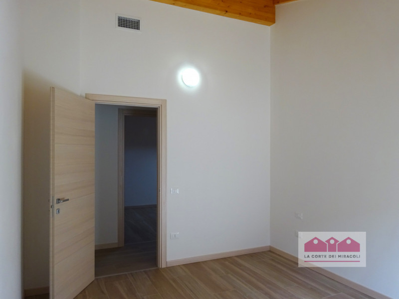 DISPONIBILE DA FINE APRILE - LUMIGNANO LONGARE: NUOVISSIMA CASA SINGOLA CON ZONA GIORNO, 4 CAMERE...