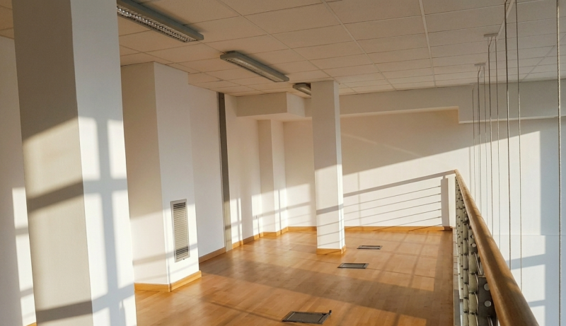 A Cartura, in località Cagnola, proponiamo in vendita un locale commerciale di circa 85 mq ubicat...