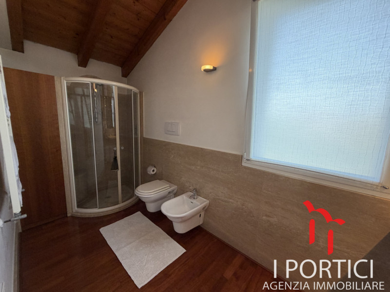 Zero Branco-

Proponiamo in vendita una soluzione unica nel suo genere, perfetta per chi desidera...