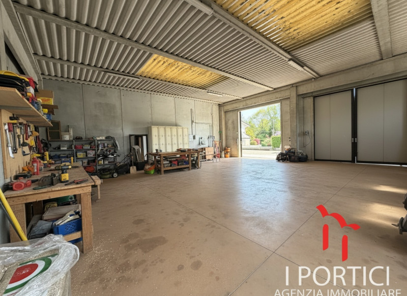 Zero Branco-

Proponiamo in vendita una soluzione unica nel suo genere, perfetta per chi desidera...