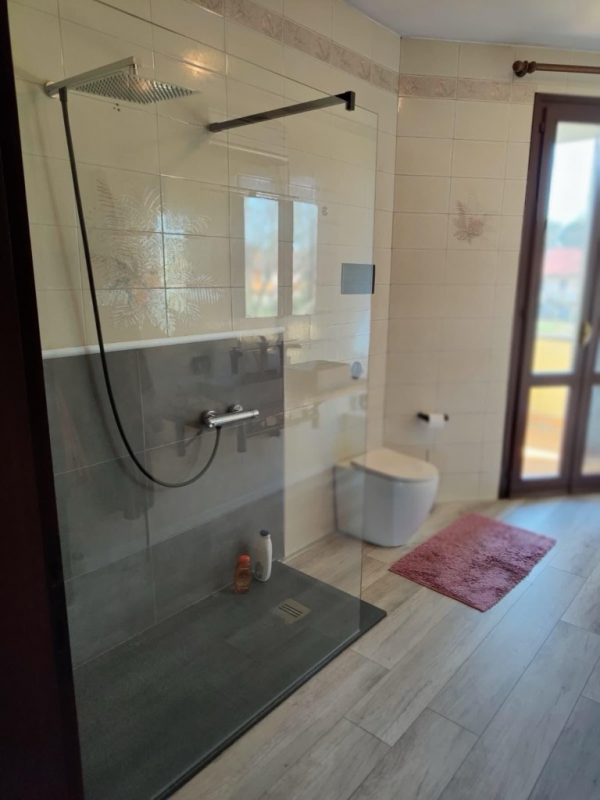 LIMENA: CLASSE ENERGETICA A2 EPgl,nren 42,28 KWh/mq anno. 
IN QUARTIERE RESIDENZIALE, PORZIONE DI...