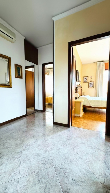 VIGONZA-Perarolo-: in tranquillo quartiere residenziale, proponiamo questa casa singola dalla gen...