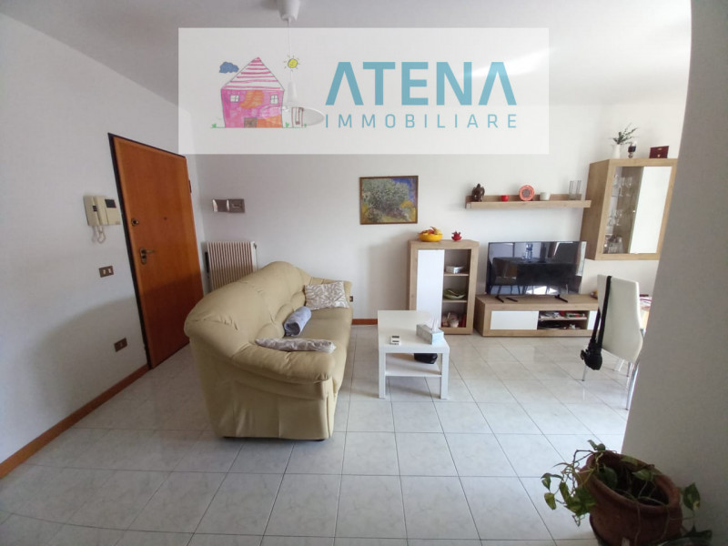 rif. 26617
PADOVA - MONTA'

In una delle zone più ricercate di Padova, precisamente nel quartiere...