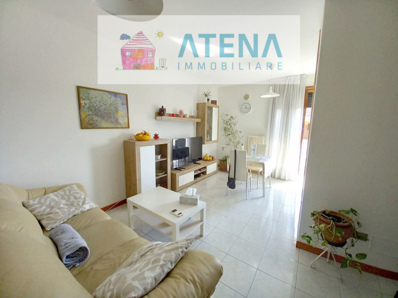 rif. 26617
PADOVA - MONTA'

In una delle zone più ricercate di Padova, precisamente nel quartiere...