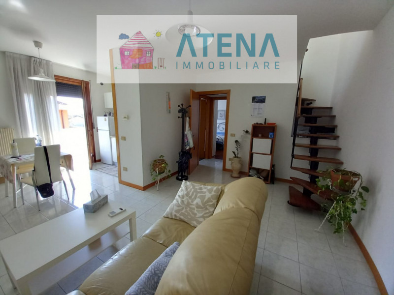 rif. 26617
PADOVA - MONTA'

In una delle zone più ricercate di Padova, precisamente nel quartiere...