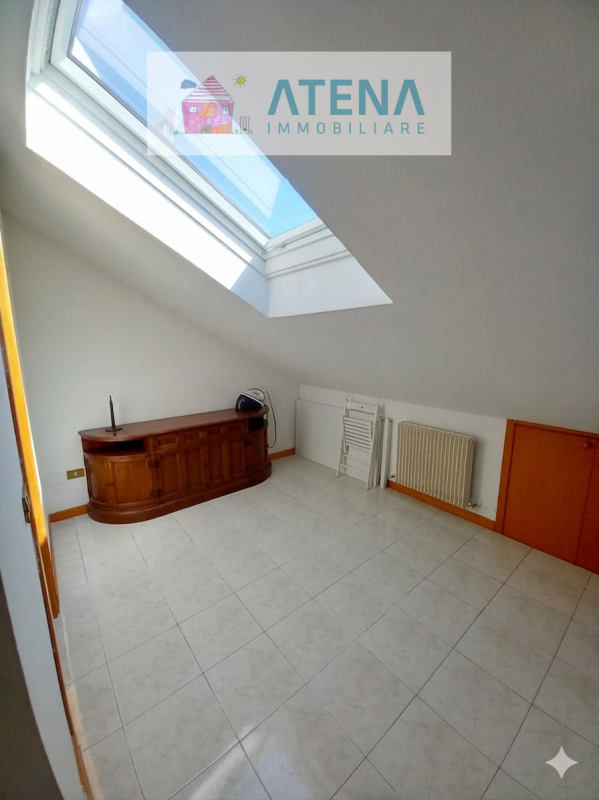 rif. 26617
PADOVA - MONTA'

In una delle zone più ricercate di Padova, precisamente nel quartiere...