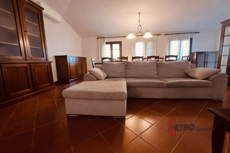 Una casa che accoglie, una casa che racconta
In via Grigolati, nel cuore tranquillo di Quargnenta...