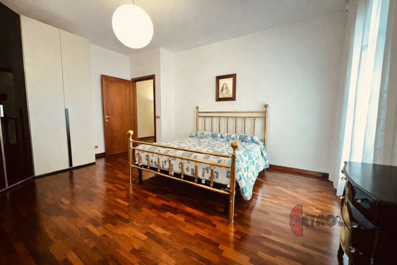 Una casa che accoglie, una casa che racconta
In via Grigolati, nel cuore tranquillo di Quargnenta...