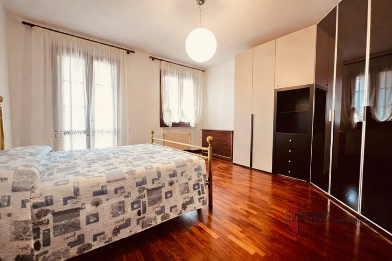 Una casa che accoglie, una casa che racconta
In via Grigolati, nel cuore tranquillo di Quargnenta...