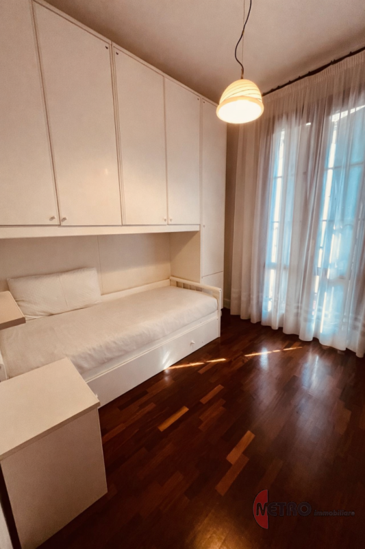 Una casa che accoglie, una casa che racconta
In via Grigolati, nel cuore tranquillo di Quargnenta...