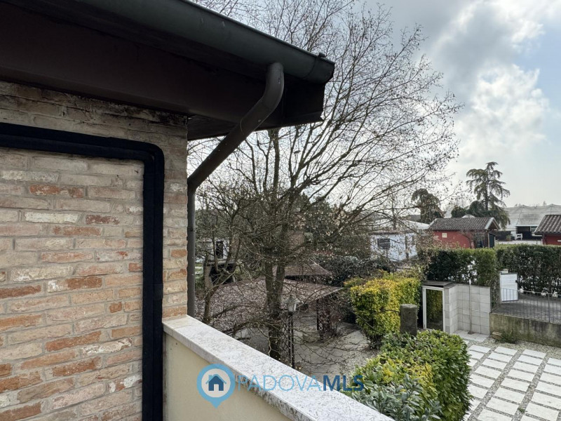 Signorile porzione di villa arredata

Immobile in esclusiva al Gruppo Padova MLS

Se amate la tra...