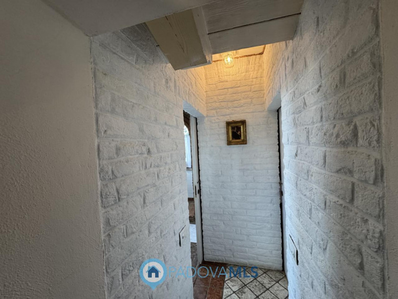 Signorile porzione di villa arredata

Immobile in esclusiva al Gruppo Padova MLS

Se amate la tra...