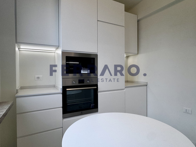 Treviso, Centro Storico. Codice YA5.

Appartamento trilocale arredato di cucina e bagno situato a...