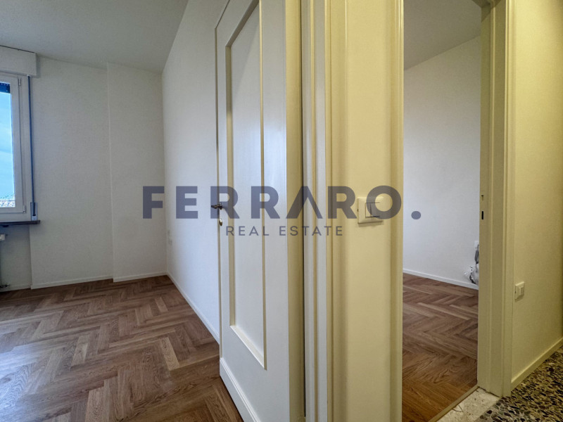 Treviso, Centro Storico. Codice YA5.

Appartamento trilocale arredato di cucina e bagno situato a...