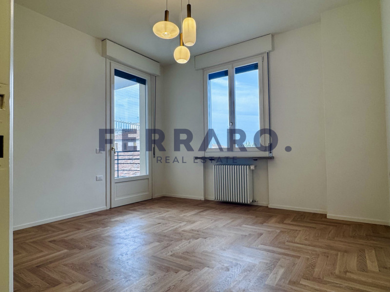 Treviso, Centro Storico. Codice YA5.

Appartamento trilocale arredato di cucina e bagno situato a...