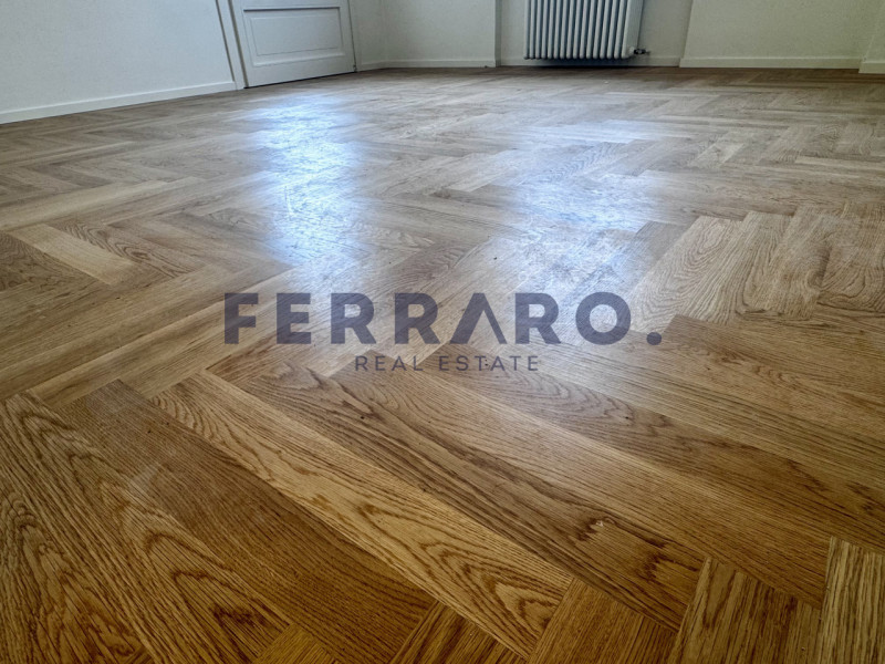 Treviso, Centro Storico. Codice YA5.

Appartamento trilocale arredato di cucina e bagno situato a...