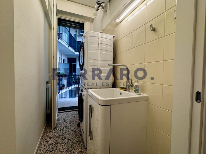 Treviso, Centro Storico. Codice YA5.

Appartamento trilocale arredato di cucina e bagno situato a...