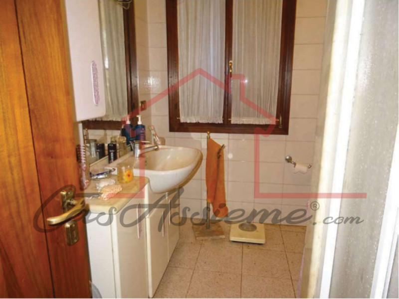 Rif. PE11125
La nostra Agenzia ha selezionato per Voi l'occasione del mese all'asta.

Proponiamo ...